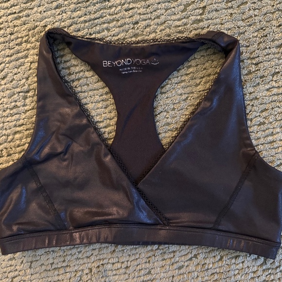 Beyond Yoga Sports Bra - Picture 1 of 2